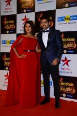 Gurmeet Chaudhary, Debina Banerjee at Big Star Awards in Mumbai on 13th Dec 2015